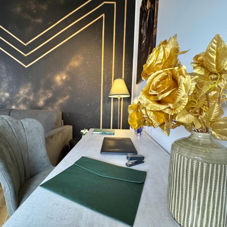 ROYAL HOUSE - Parcheggio gratuito e Wi-Fi - Appartamento con 2 Camere da Letto - 8