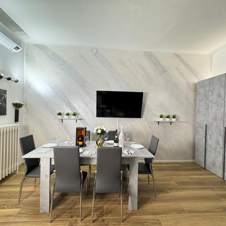 ROYAL HOUSE - Parcheggio gratuito e Wi-Fi - Appartamento con 2 Camere da Letto - 49
