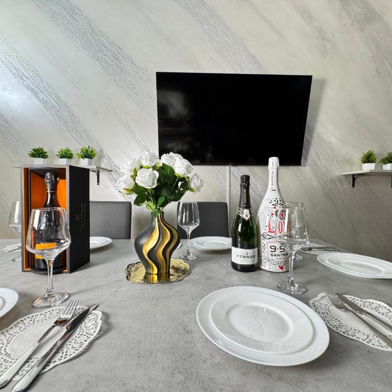 ROYAL HOUSE - Parcheggio gratuito e Wi-Fi - Appartamento con 2 Camere da Letto - 51
