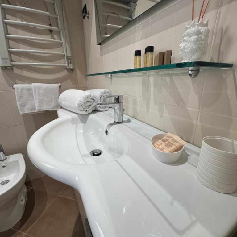 House Zeta Piazza Carmine - Appartamento con 1 Camera da Letto - 21