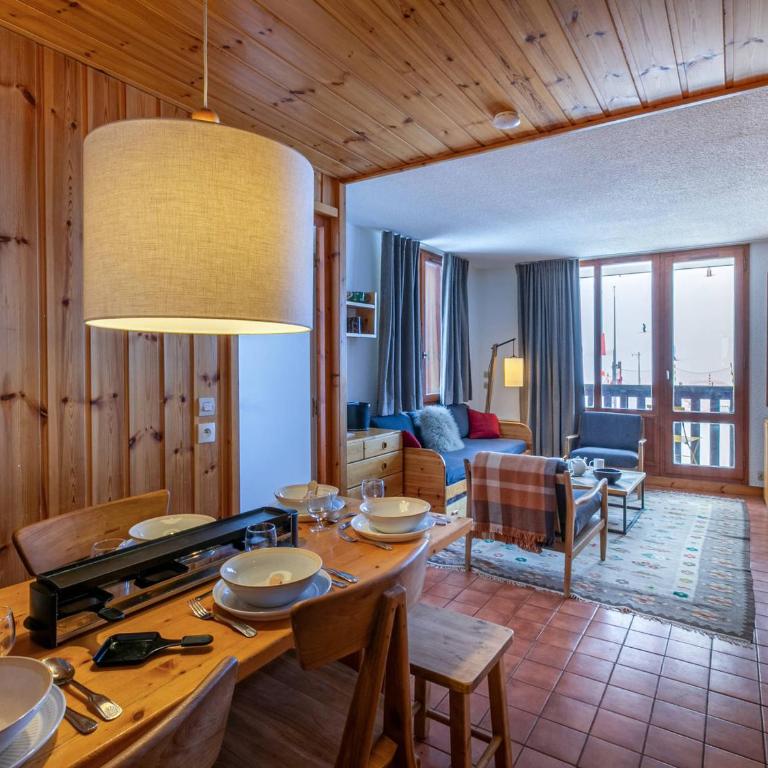 Appartement 5 pièces avec terrasse et WIFI - Appartement 4 Chambres - 6