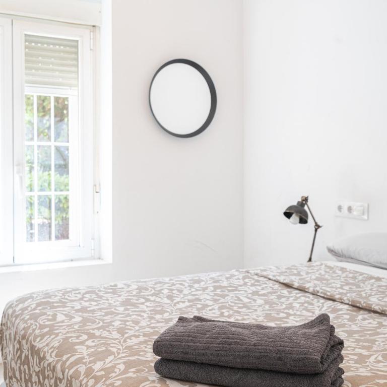 Tu casa en Madrid - Two-Bedroom Apartment - 13
