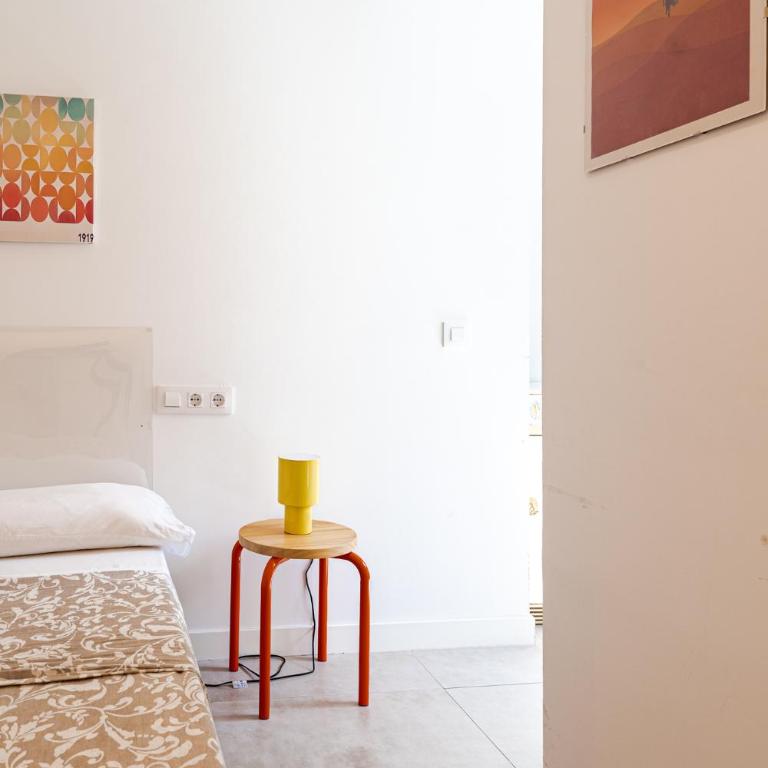 Tu casa en Madrid - Two-Bedroom Apartment - 18
