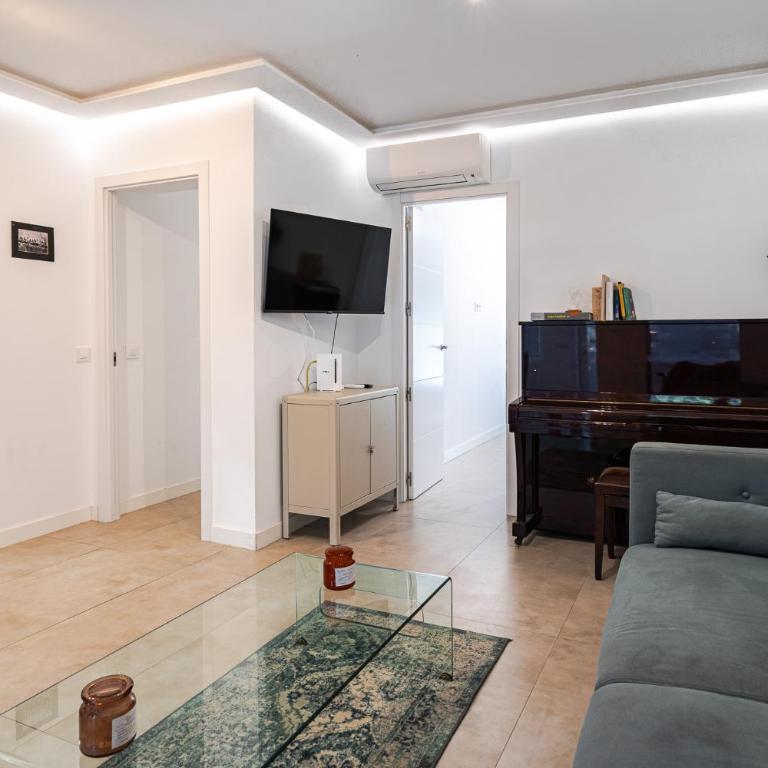 Tu casa en Madrid - Two-Bedroom Apartment - 4