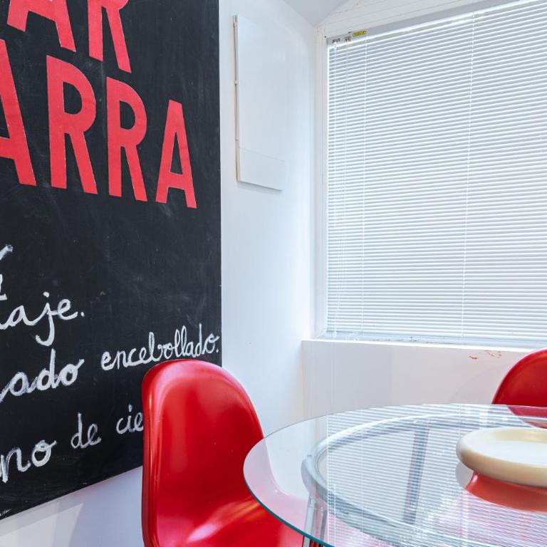 Tu casa en Madrid - Two-Bedroom Apartment - 9