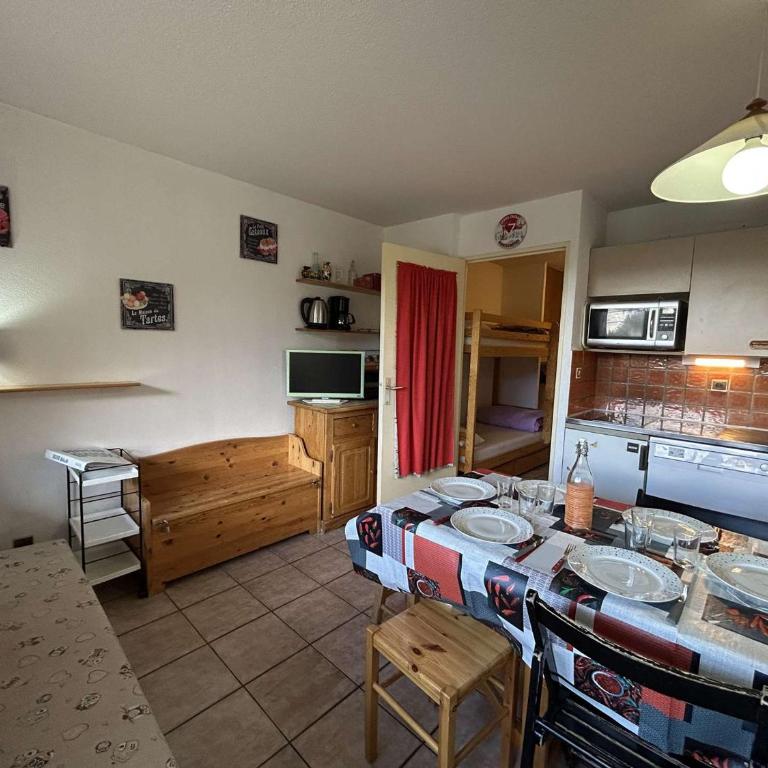 Appartement Montgenèvre 6 pers, skis aux pieds, animaux acceptés, parking - FR-1-330D-70 - Appartamento (6 Adulti) - 1