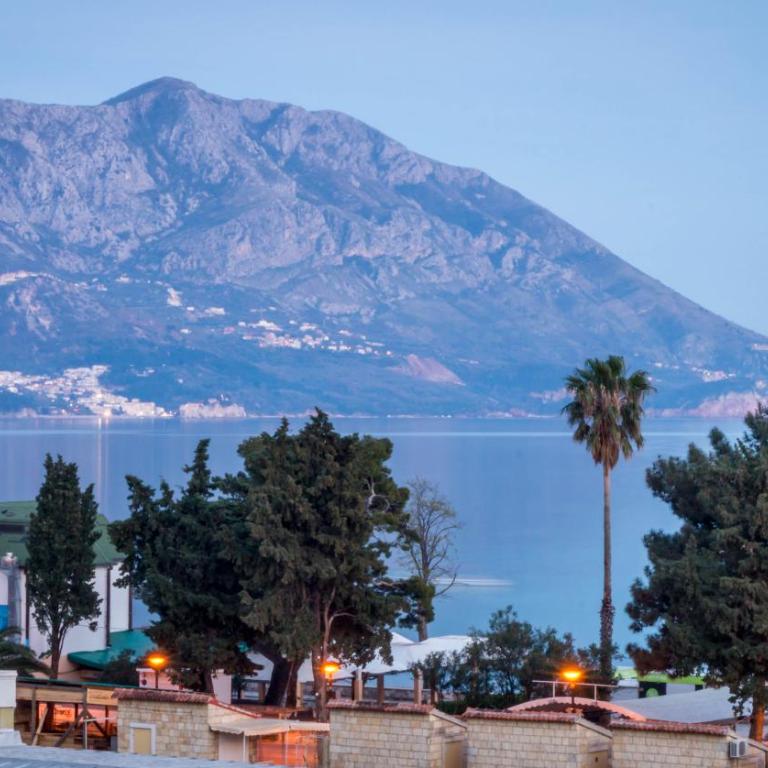 Luxury Budva Center Apartments - Deluxe Apartment - 10