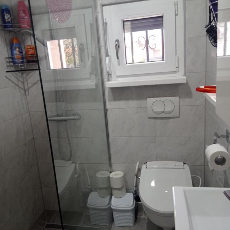 Little Joy Lodge , Loč Mala Radost - Three-Bedroom Apartment Suite - 20