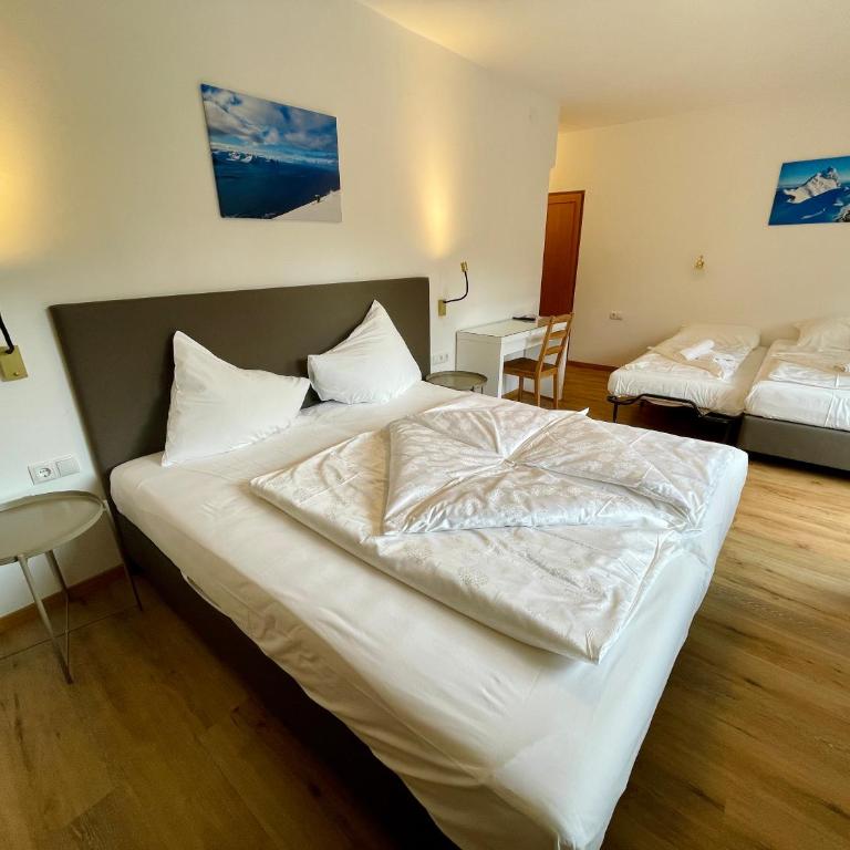 B&B Transit Rooms - Your Stopover, Free Parking - Camera Quadrupla Superior - 2