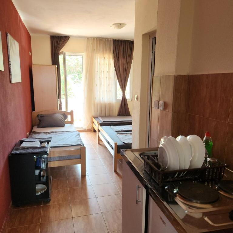Ekilo - Family Room with Balcony - 5