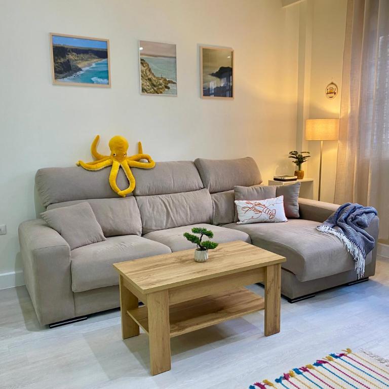 Sol Y Sombra - Two-Bedroom Apartment - 11
