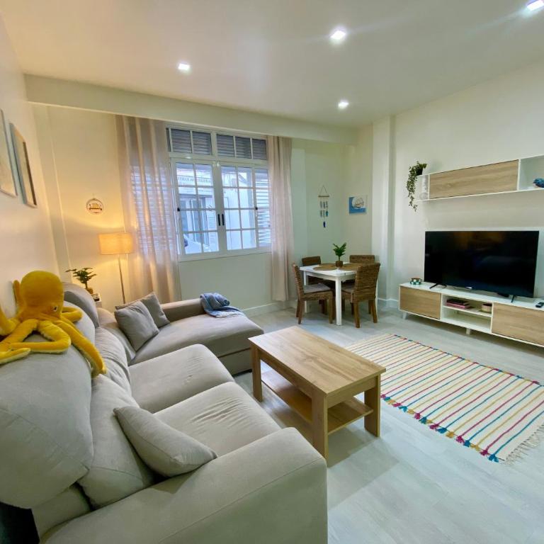 Sol Y Sombra - Two-Bedroom Apartment - 10