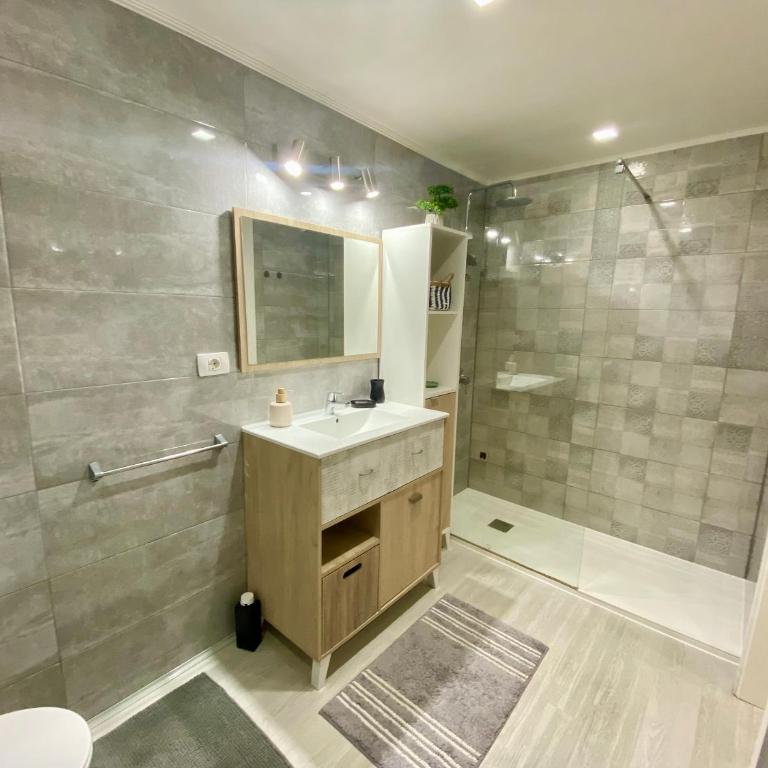 Sol Y Sombra - Two-Bedroom Apartment - 62