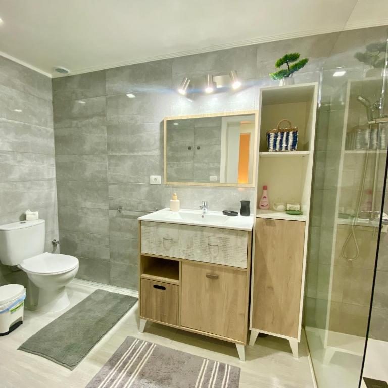 Sol Y Sombra - Two-Bedroom Apartment - 6