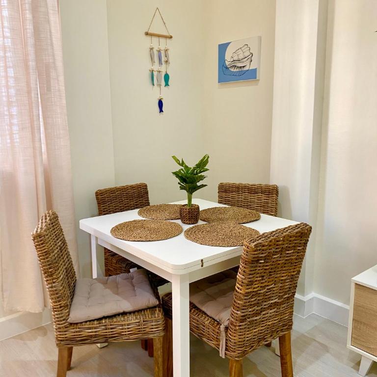 Sol Y Sombra - Two-Bedroom Apartment - 13