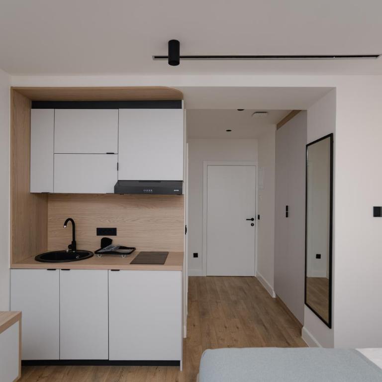 Sarajevo City Center Suites - One-Bedroom Apartment - 7
