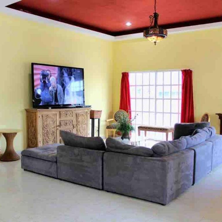 Increíble Casa Cancún Alberca Privada 22 huéspedes - Villa - 11