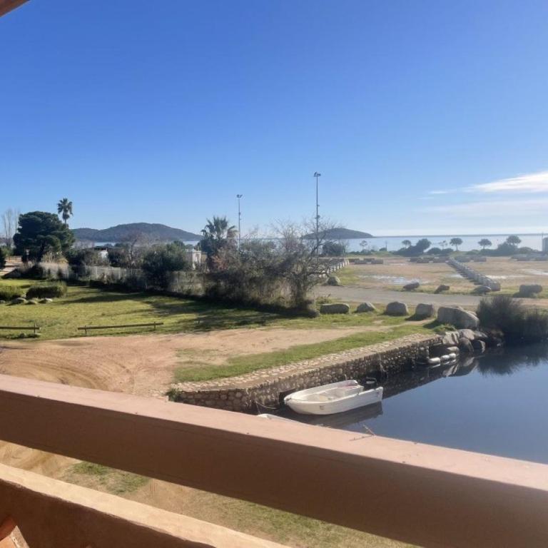 Cala di Sole Lecci - Appartamento su 2 Livelli con Vista Mare - 8