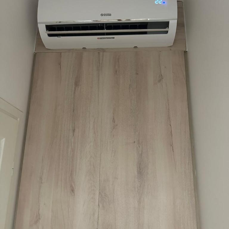 Magnifique 2 pièces - Vieux Nice - Appartement 1 Chambre - 24