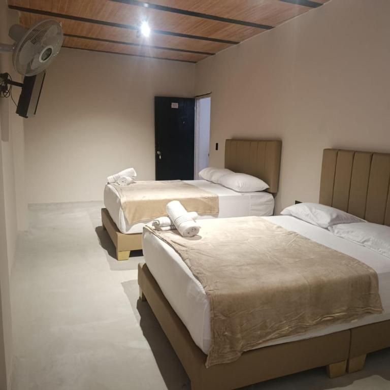 Hotel Country Medellin - Double Room with Two Double Beds - 6