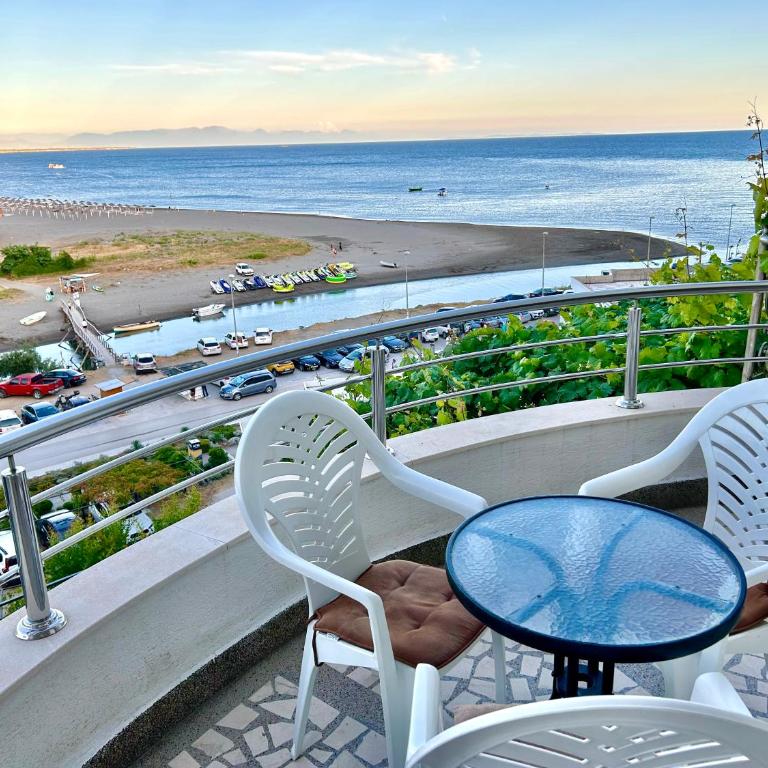 Romantica Apartments - Apartman sa 2 Spavaće Sobe, Balkonom i Pogledom na More - 7
