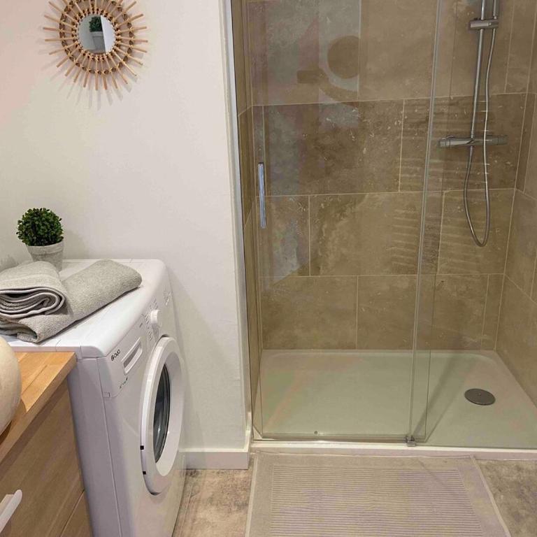 Cosy T2 avec Terrasse Hyper Centre - Appartement 1 Chambre - 28