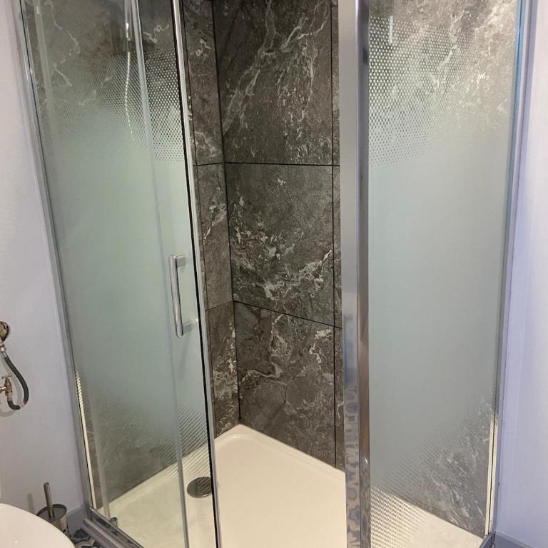 Love Room avec Jacuzzi en plein centre ville - Appartement 1 Chambre - 22