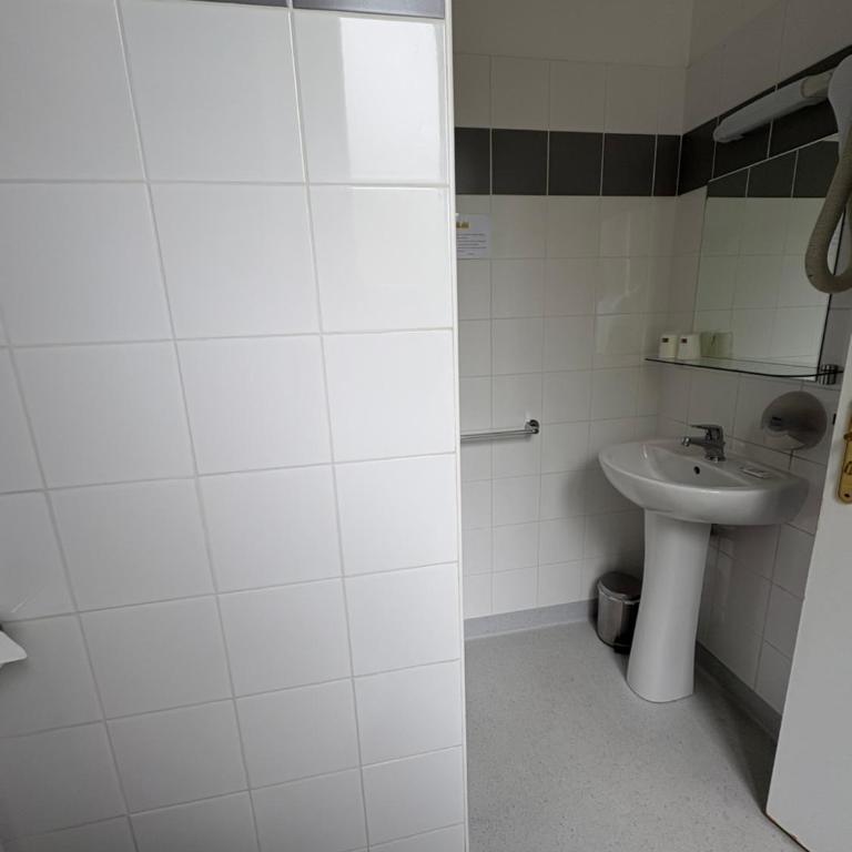 Hôtel Le Bellevue - Chambre Quadruple Standard - 4