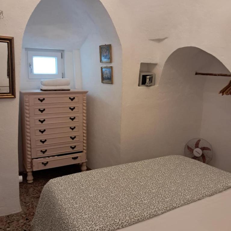 Trullo Sotto Le Stelle, with private pool & garden - One-Bedroom House - 18