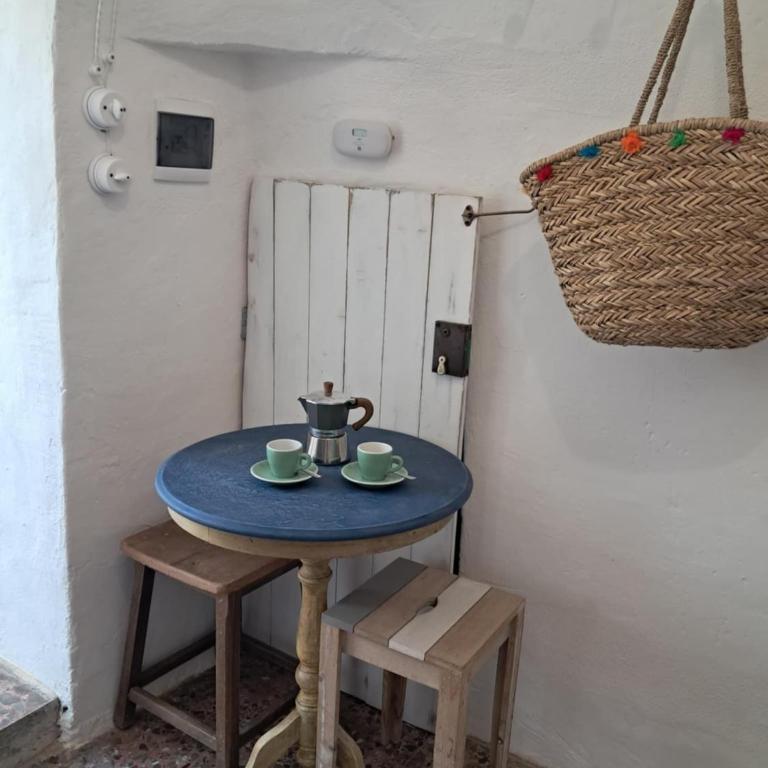 Trullo Sotto Le Stelle, with private pool & garden - One-Bedroom House - 12