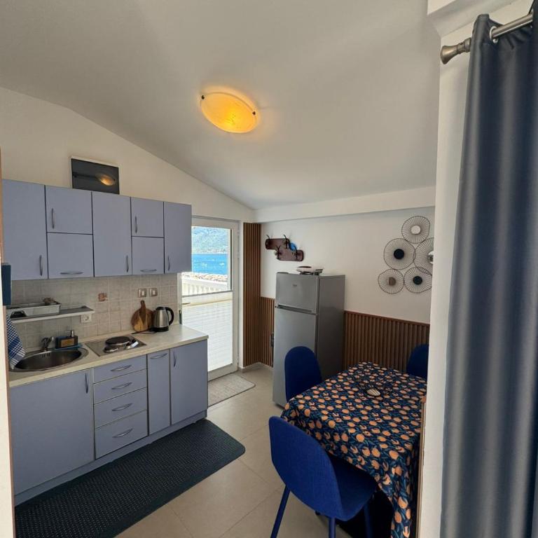 Apartments Villa Marija - One-Bedroom Apartment with Balcony and Sea View - 5