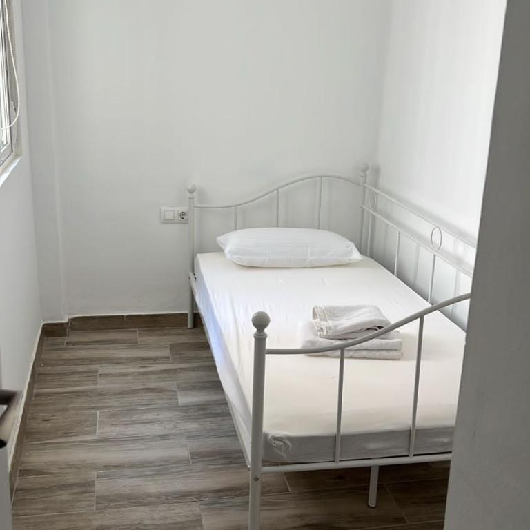 Apartamento acogedor playa Cullera - Three-Bedroom Apartment - 8