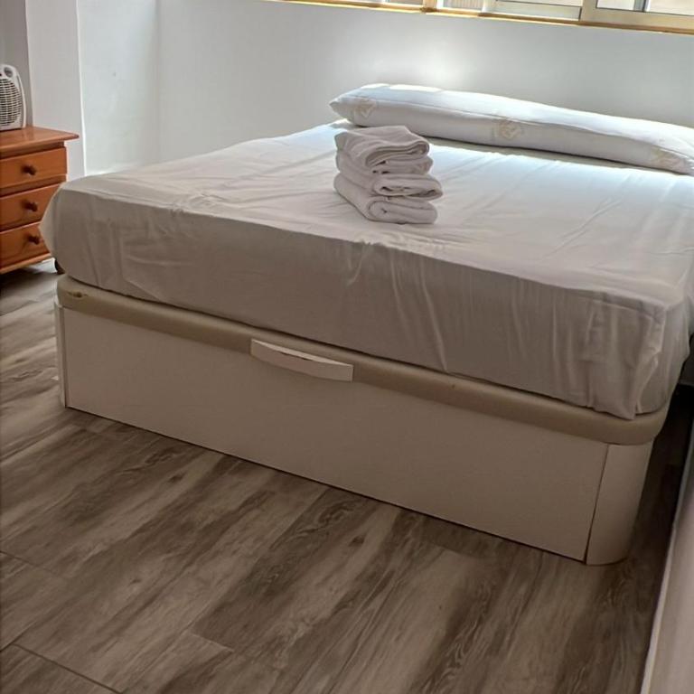 Apartamento acogedor playa Cullera - Three-Bedroom Apartment - 10