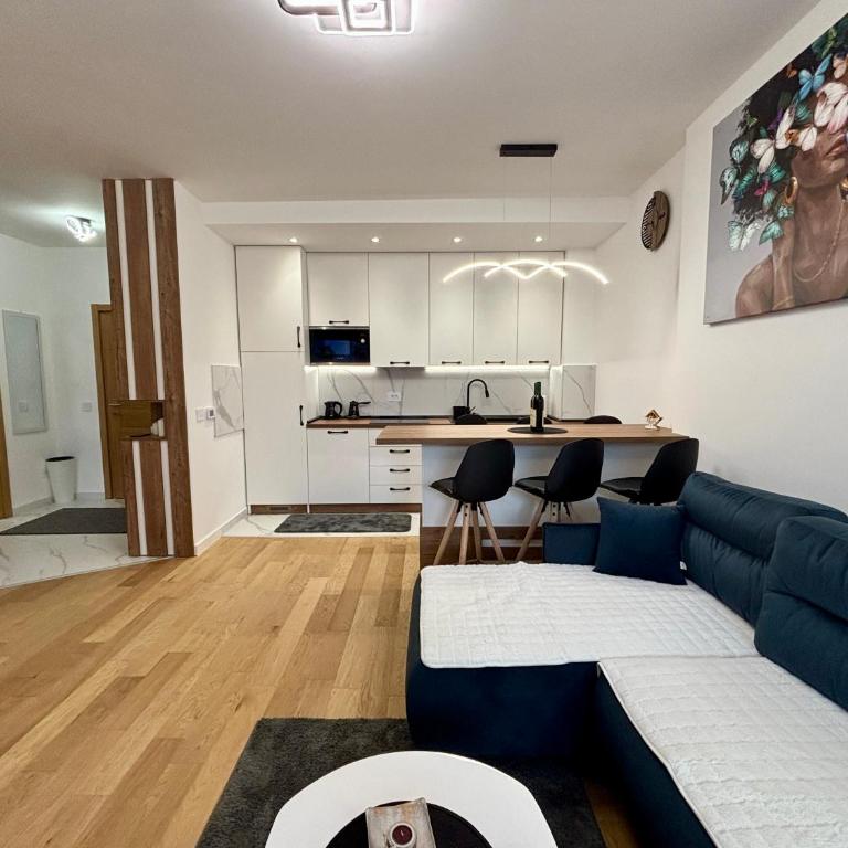Mount Inn Desetka - Two-Bedroom Deluxe Apartment - 7