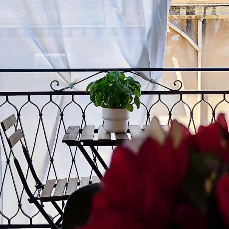 Disíu Apartment con jacuzzi in pieno centro - Two-Bedroom Apartment with Sea View - 37