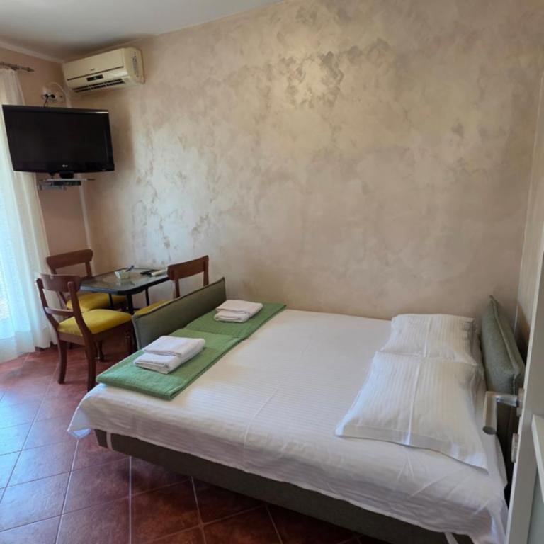 LAV Apartments - One-Bedroom Apartment with Terrace and Sea View - 1