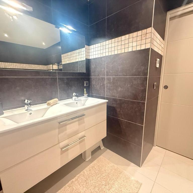Prestige Hyper Centre Veranda Climatisation - Appartement - 42