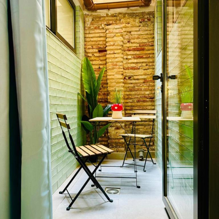 Mediterranean Flat next to the Historic Center - One-Bedroom Apartment - 10