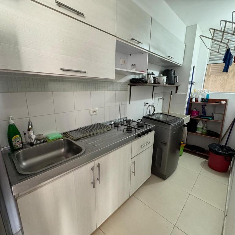 Apto con vista al mar y cerca a todo en Cartagena - Three-Bedroom Apartment - 5