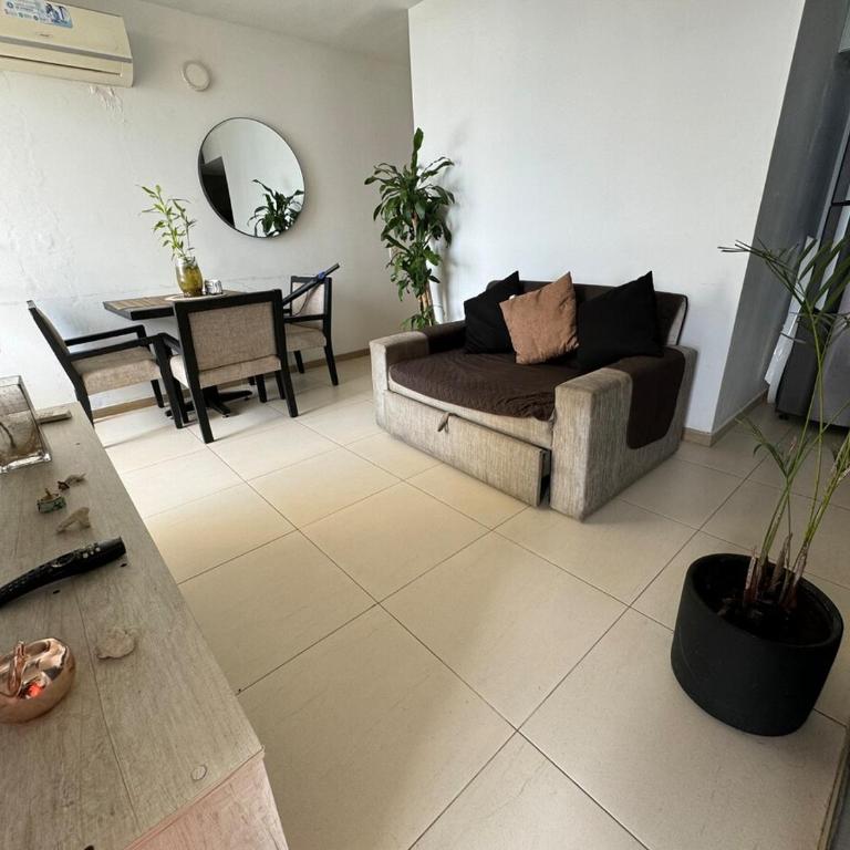 Apto con vista al mar y cerca a todo en Cartagena - Three-Bedroom Apartment - 10