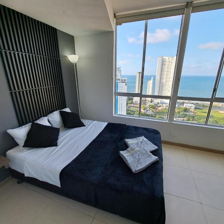 Apto con vista al mar y cerca a todo en Cartagena - Three-Bedroom Apartment - 14