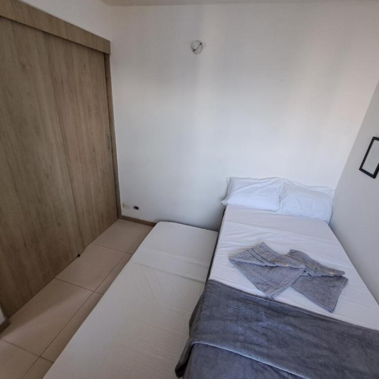 Apto con vista al mar y cerca a todo en Cartagena - Three-Bedroom Apartment - 22
