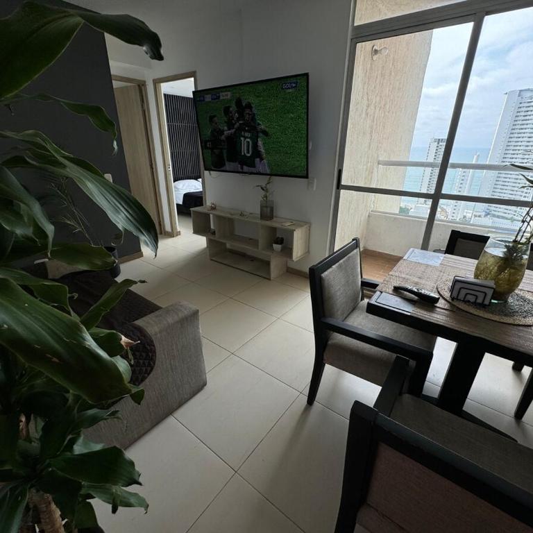 Apto con vista al mar y cerca a todo en Cartagena - Three-Bedroom Apartment - 29