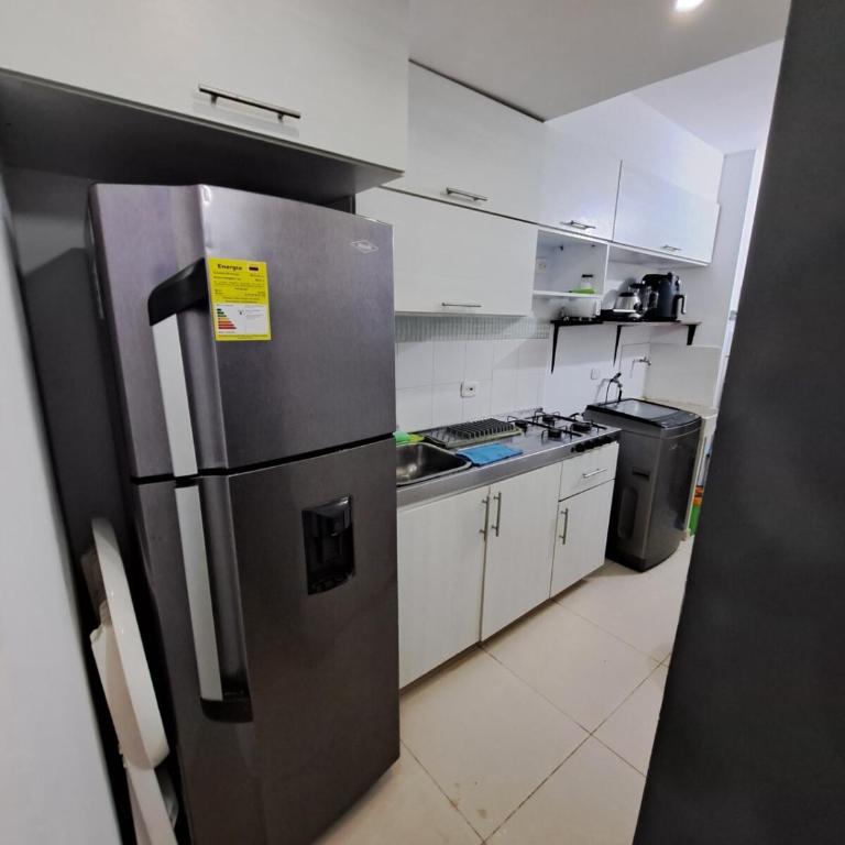Apto con vista al mar y cerca a todo en Cartagena - Three-Bedroom Apartment - 32