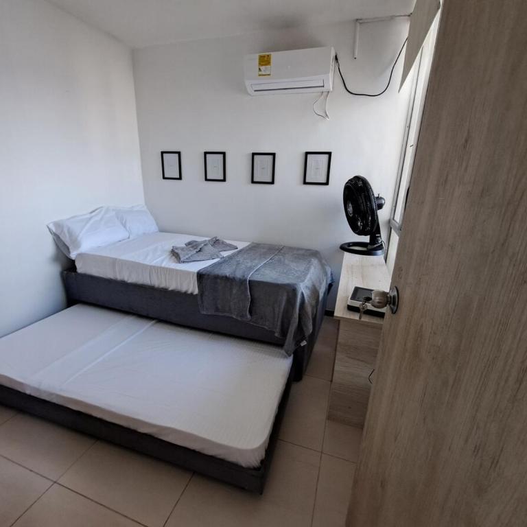 Apto con vista al mar y cerca a todo en Cartagena - Three-Bedroom Apartment - 39
