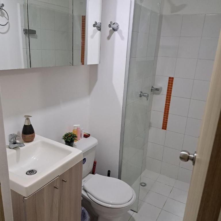 Apto con vista al mar y cerca a todo en Cartagena - Three-Bedroom Apartment - 41