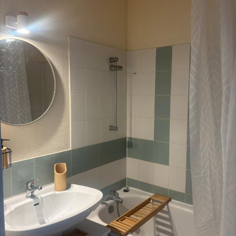 Résidence copacabana Logement T3 piscine privée et plage à 30m - Two-Bedroom Apartment - 21
