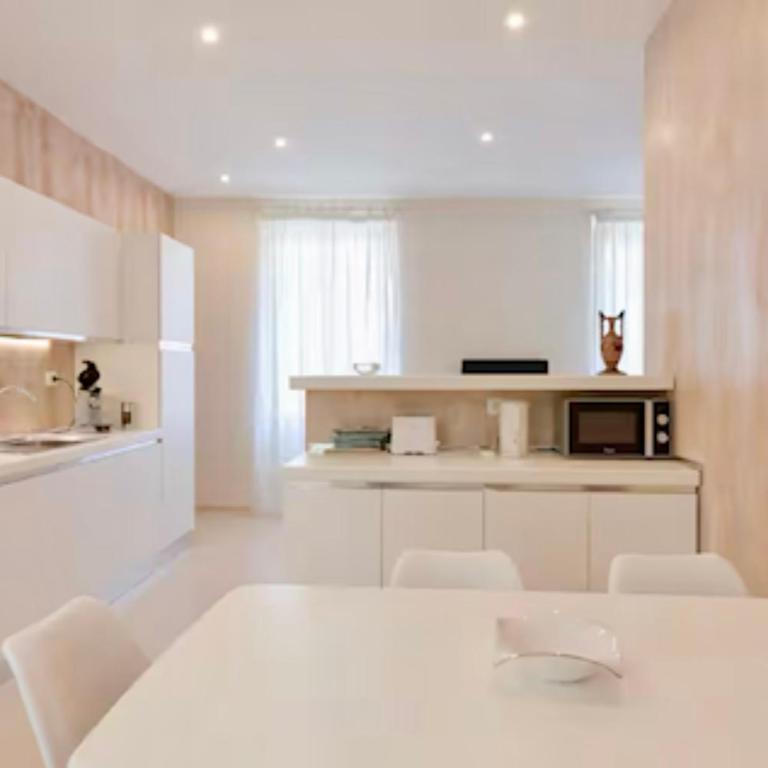 3 ROOMS - DOWNTOWN CANNES - 2 MIN FROM PALAIS Festivals - Apartment mit 2 Schlafzimmern - 6