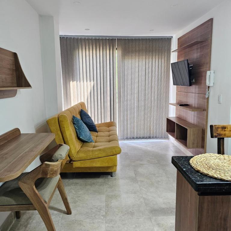 Medellín te Espera Modern & Central Apartment for Travelers - One-Bedroom Apartment - 3