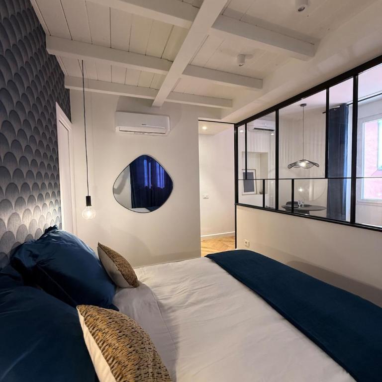 Riviera Luxe Glam - One-Bedroom Apartment - 2